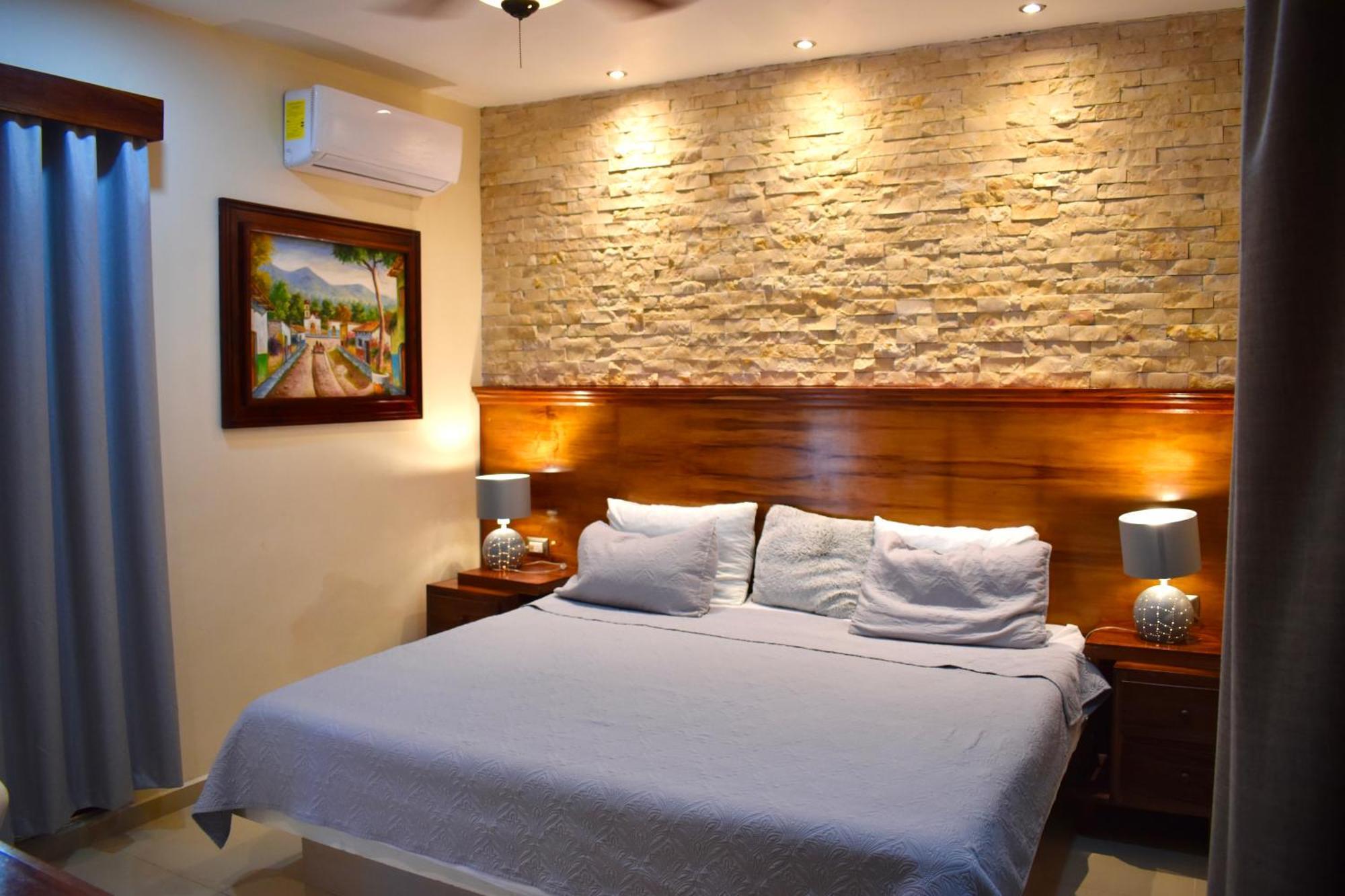 ואיאדוליד El Zaguan Colonial By Guruhotel מראה חיצוני תמונה