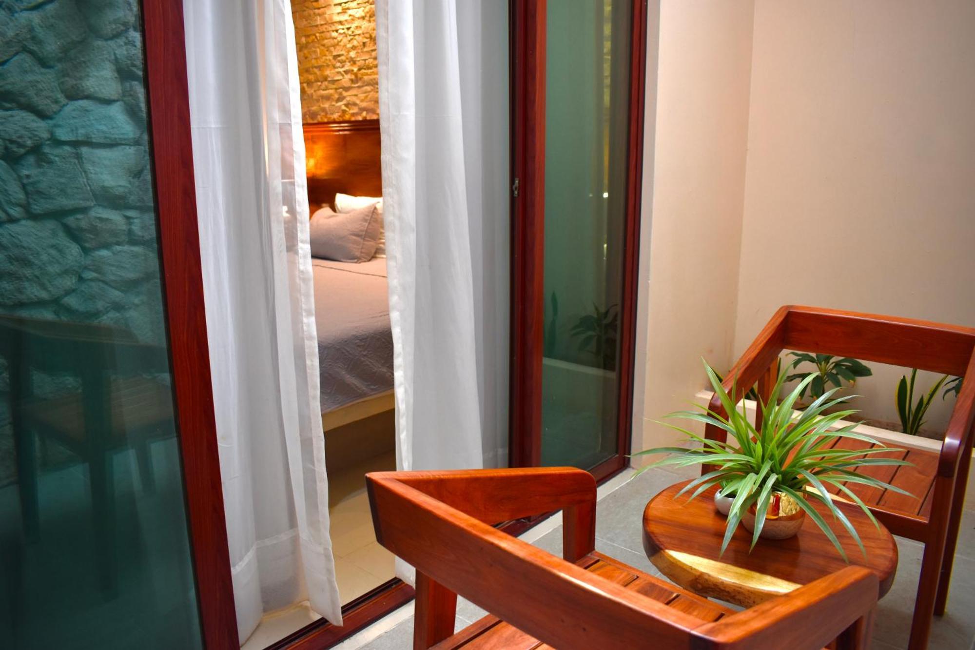 ואיאדוליד El Zaguan Colonial By Guruhotel מראה חיצוני תמונה