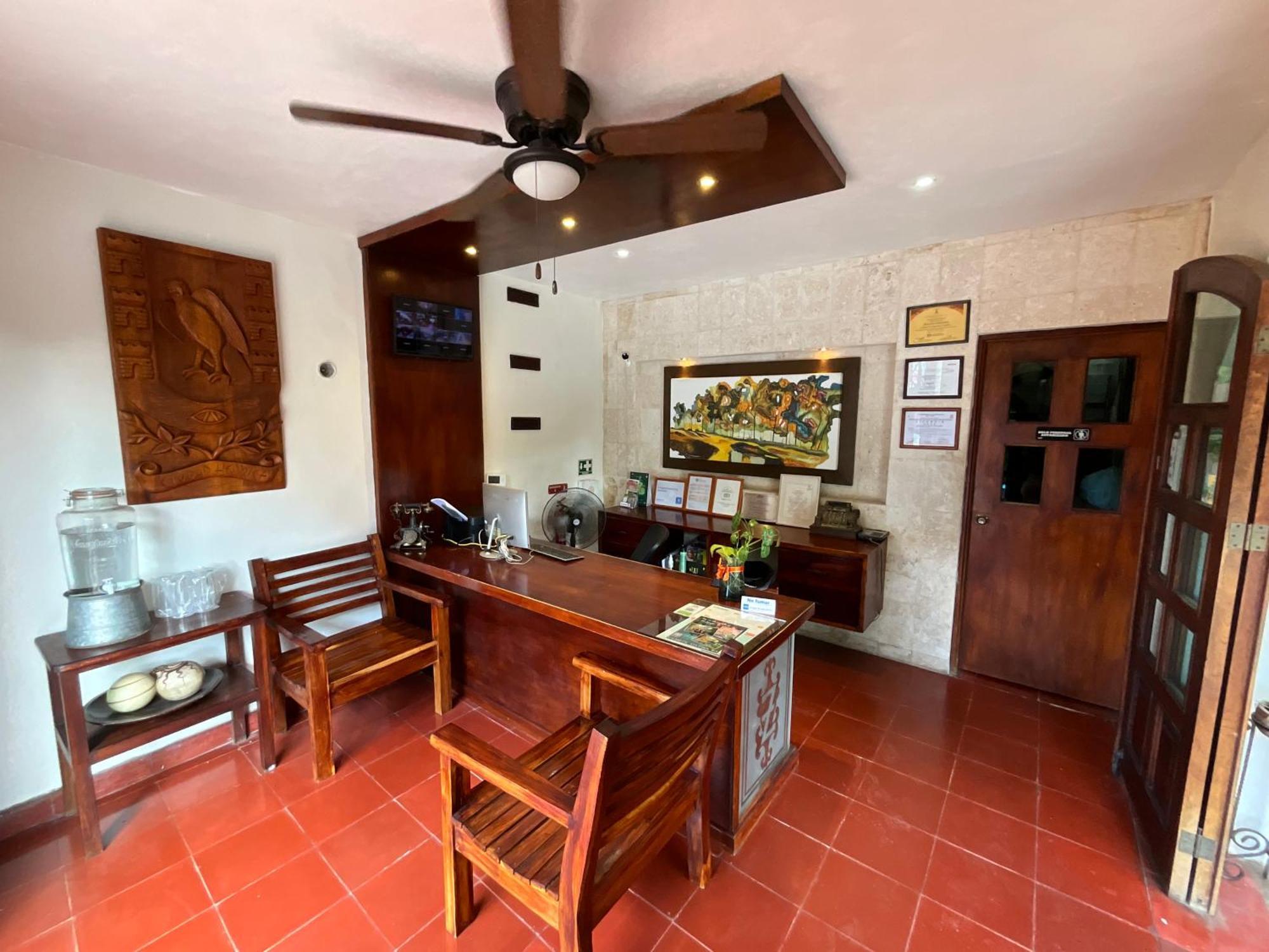 ואיאדוליד El Zaguan Colonial By Guruhotel מראה חיצוני תמונה