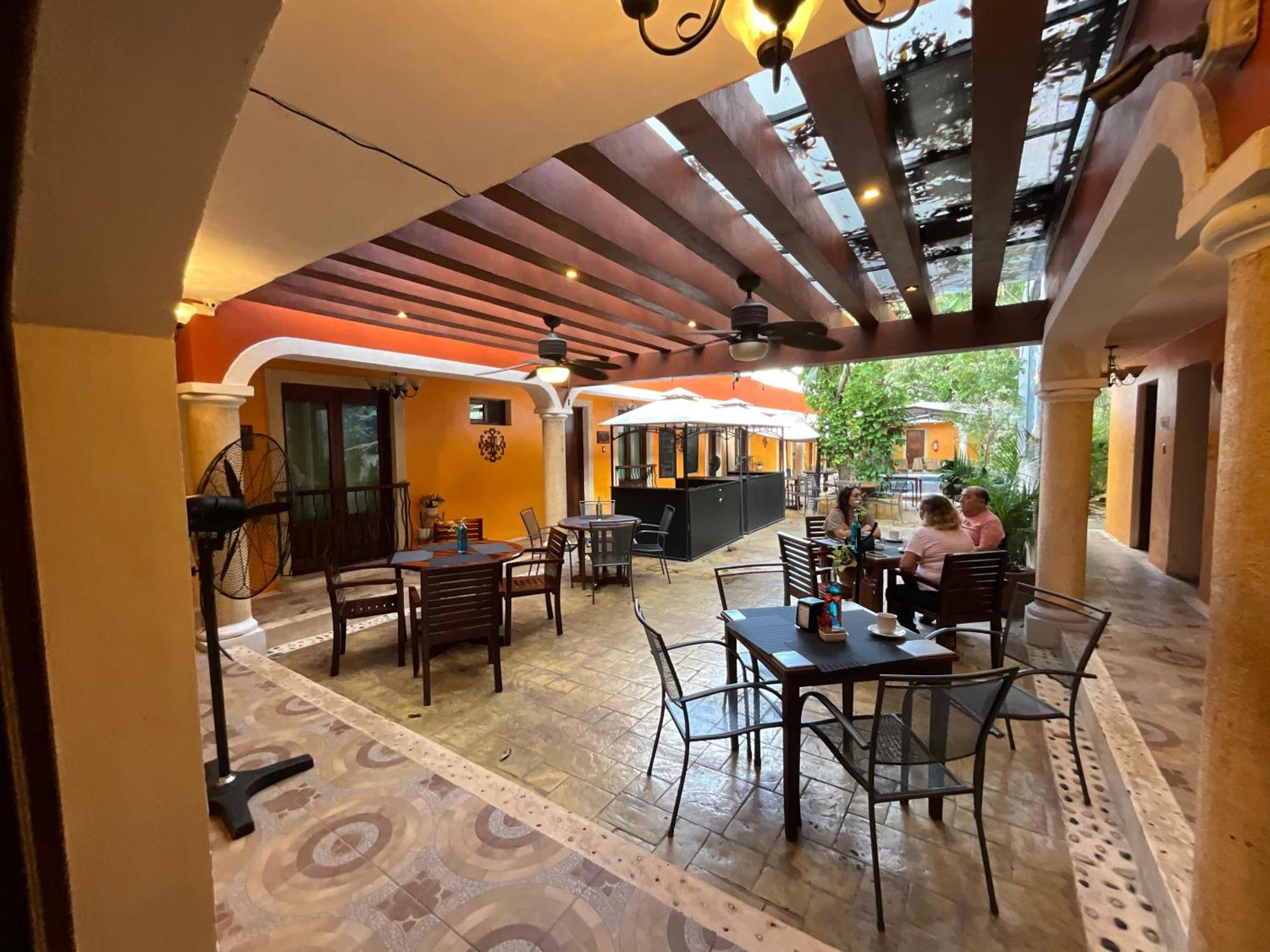 ואיאדוליד El Zaguan Colonial By Guruhotel מראה חיצוני תמונה