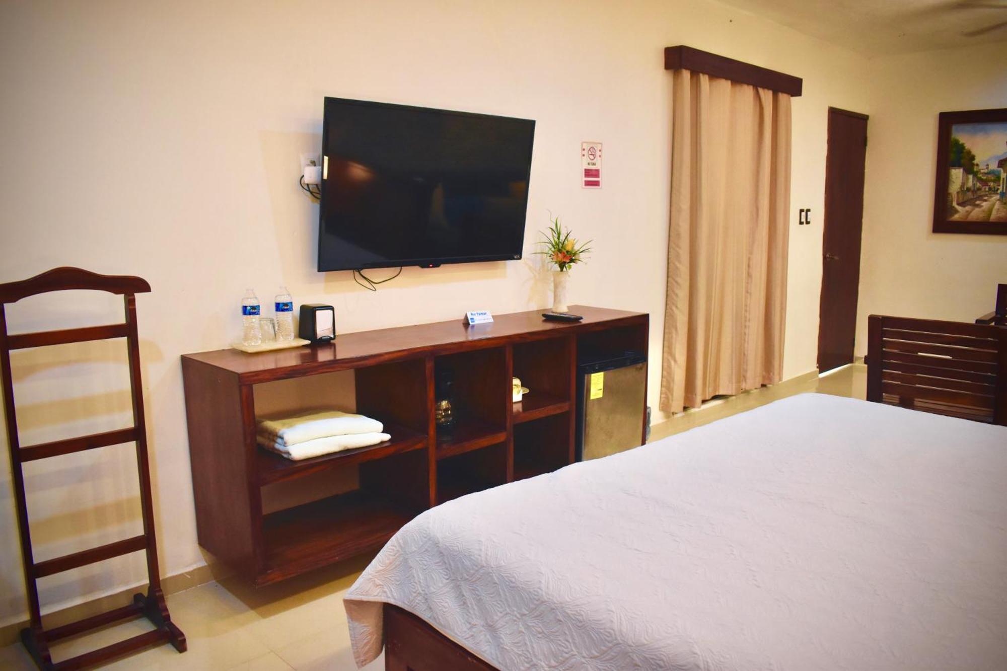 ואיאדוליד El Zaguan Colonial By Guruhotel מראה חיצוני תמונה