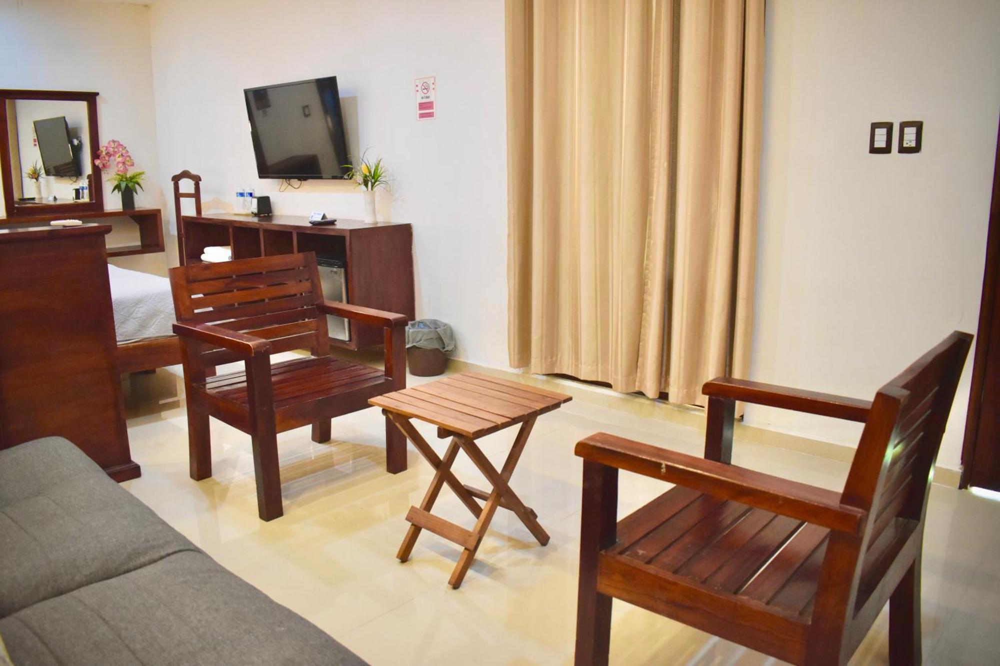 ואיאדוליד El Zaguan Colonial By Guruhotel מראה חיצוני תמונה