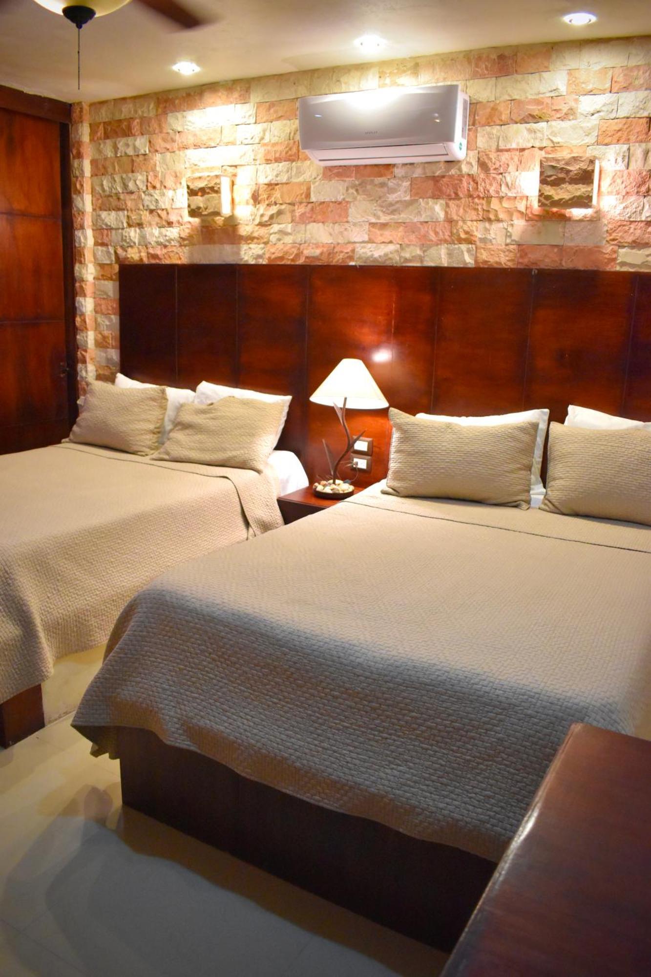 ואיאדוליד El Zaguan Colonial By Guruhotel מראה חיצוני תמונה