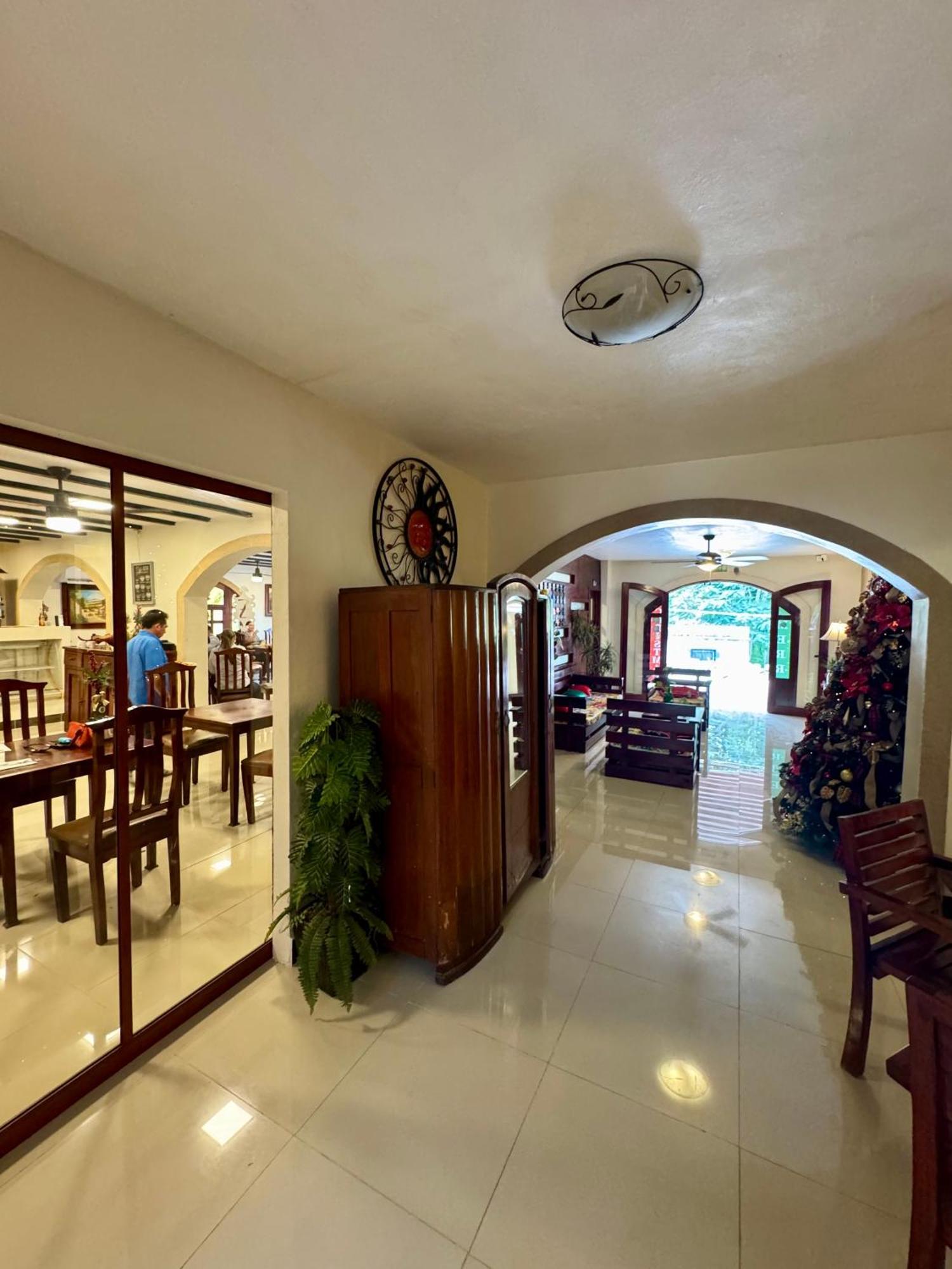 ואיאדוליד El Zaguan Colonial By Guruhotel מראה חיצוני תמונה