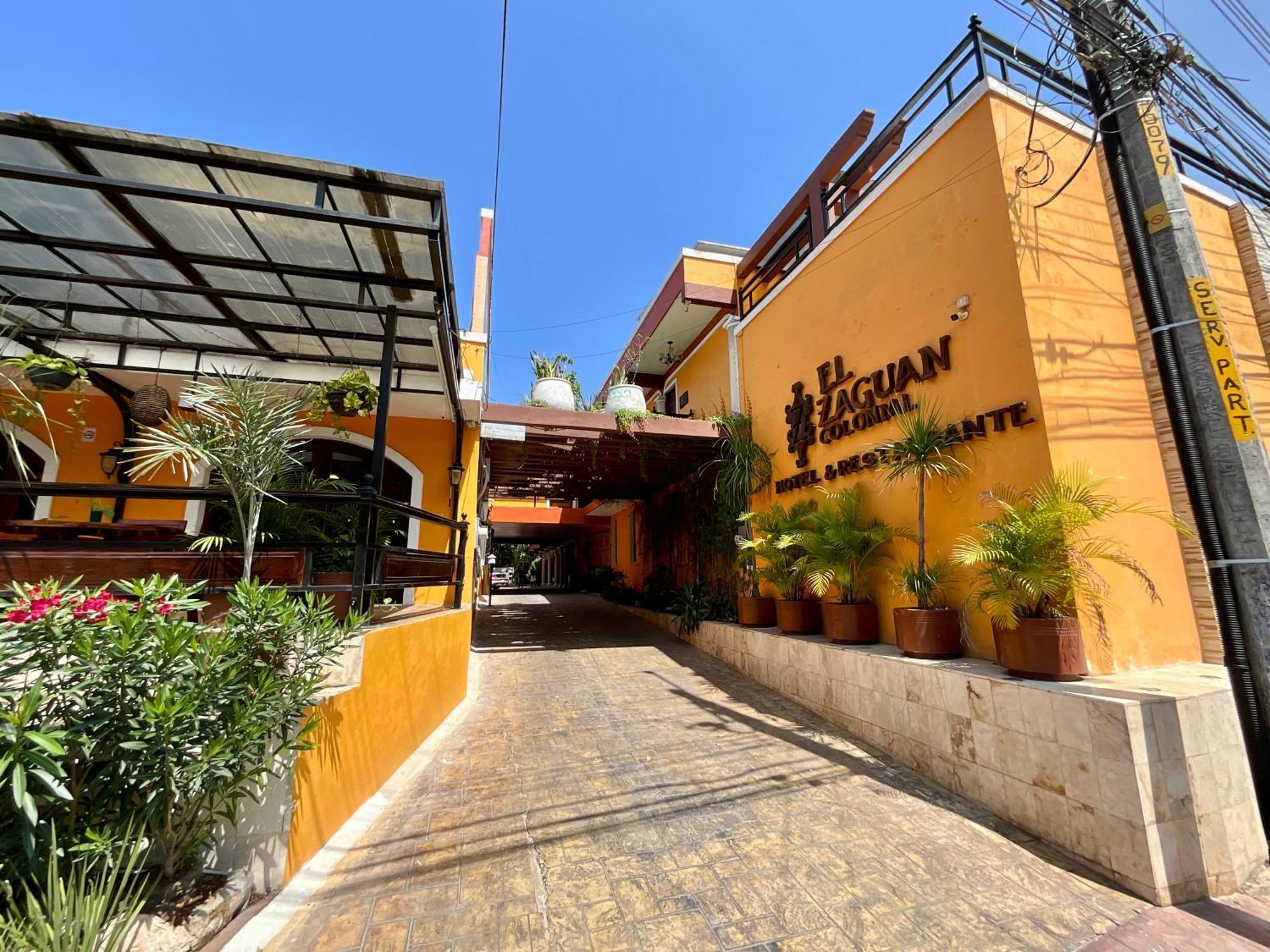 ואיאדוליד El Zaguan Colonial By Guruhotel מראה חיצוני תמונה