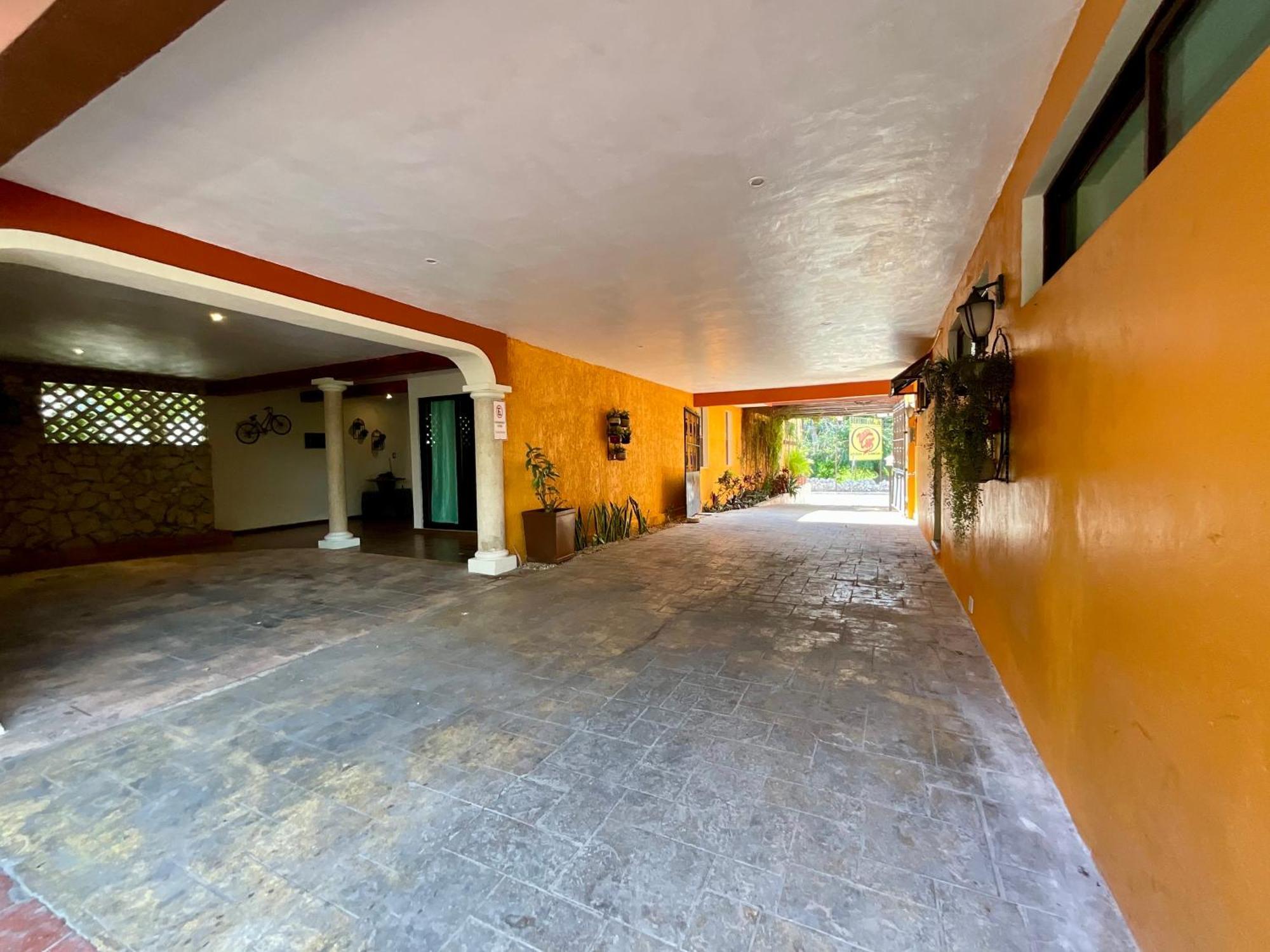 ואיאדוליד El Zaguan Colonial By Guruhotel מראה חיצוני תמונה